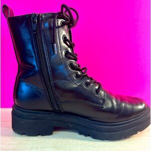 Kids black combat boots size 6.5.